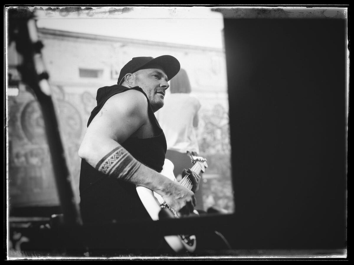 Rue Kostron playing bass live